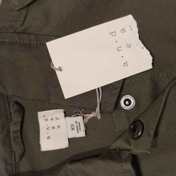 a.new.day NWT- Olive Green Beaded Pocket Military Style Shirt Jacket W-XS - Picture 6 of 9